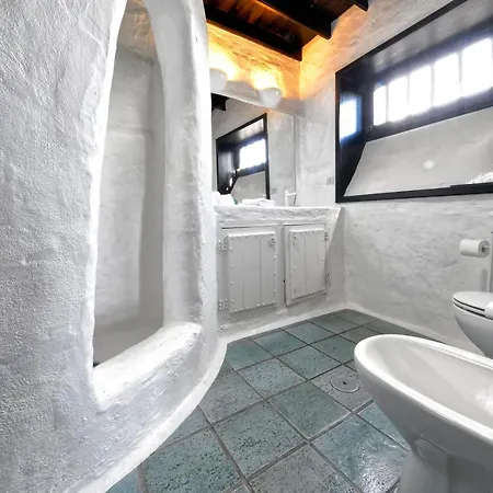Luxe Ecovilla Listan Uga